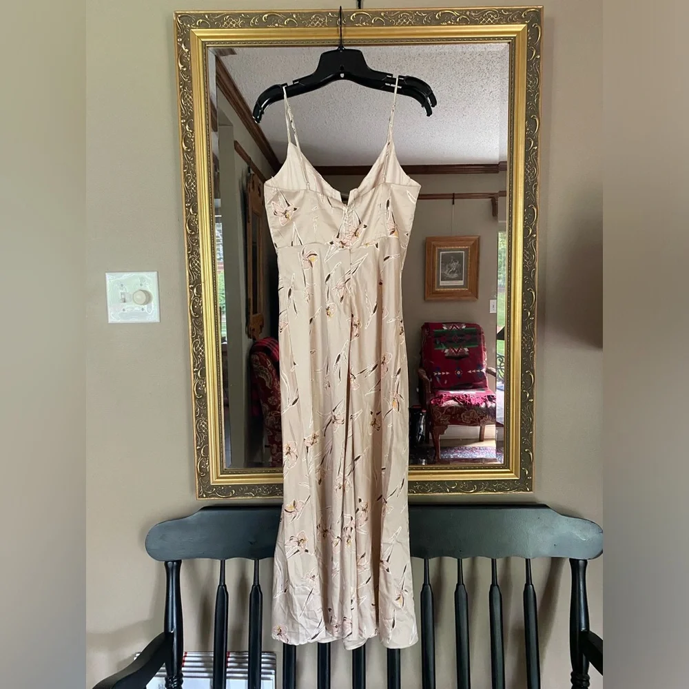 Selfie Leslie Lake Como Fitted Bodice Cami Strap Midi Dress Orchid Print Beige - Picture 5 of 9